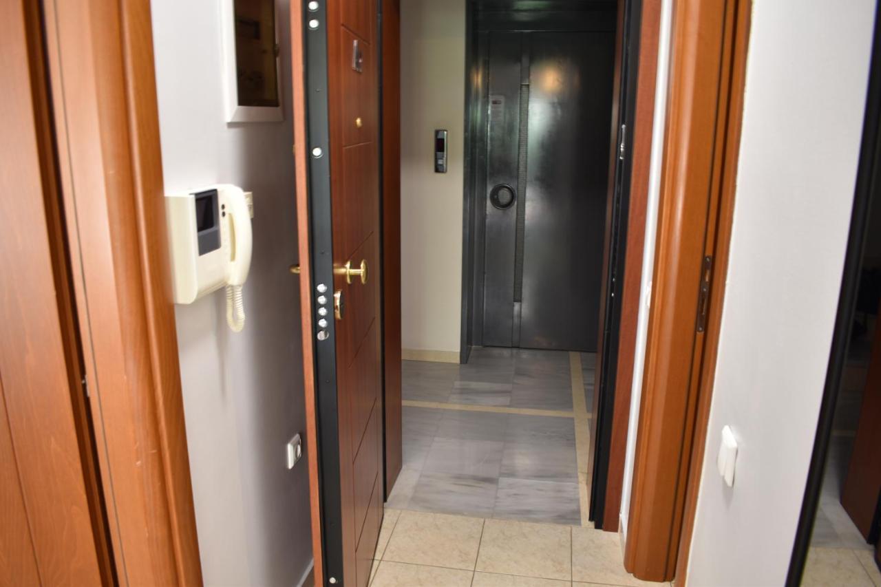 Little Emerald - Central Spot Apartments Volos Exterior foto