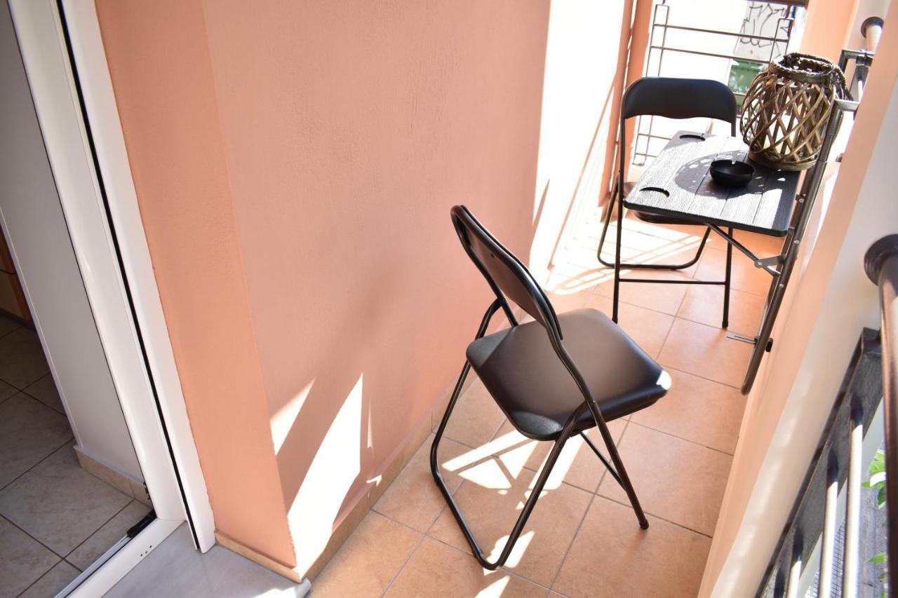 Little Emerald - Central Spot Apartments Volos Exterior foto