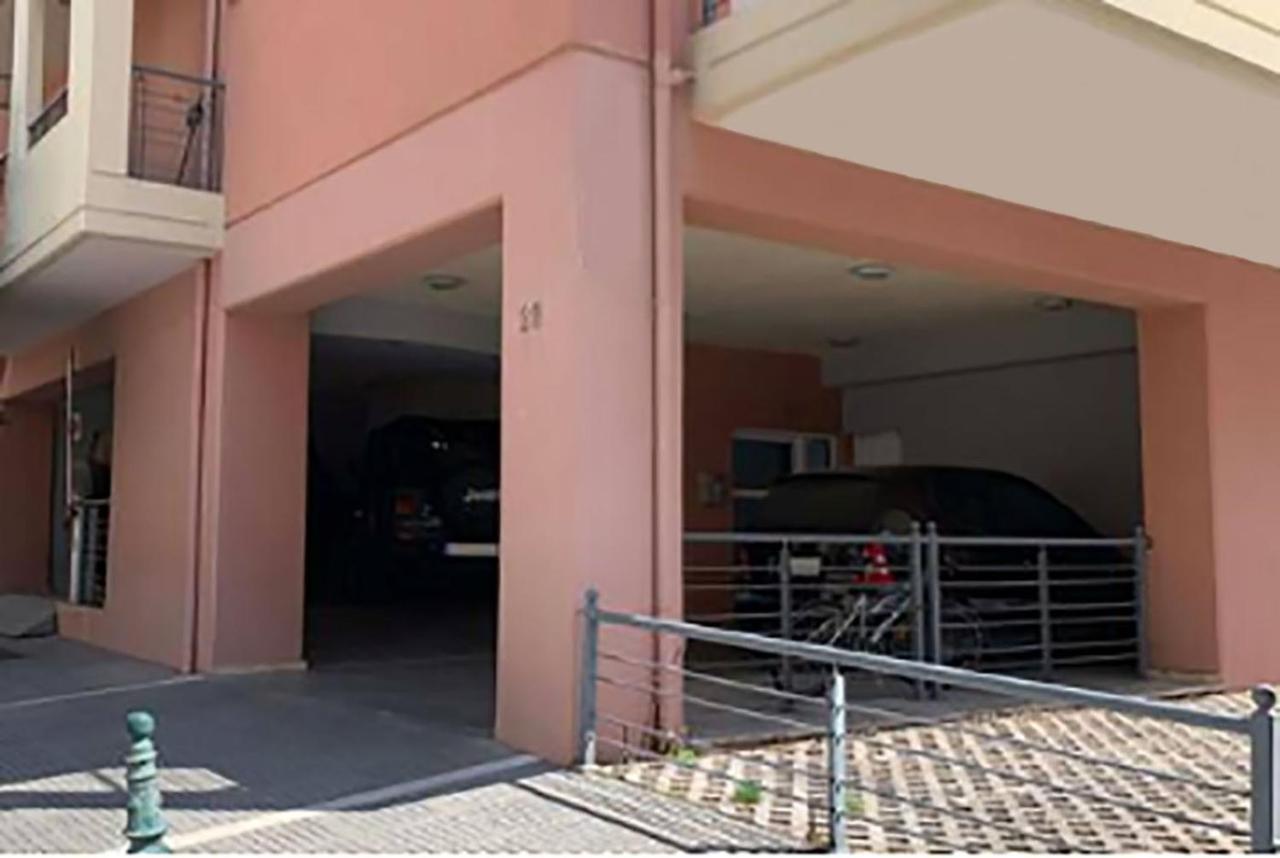 Little Emerald - Central Spot Apartments Volos Exterior foto